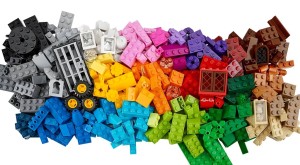 A Siena l'invasione dei mattoncini Lego