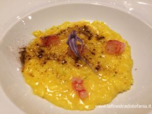 risotto con gamberi e zafferano,risotto with shrimp and saffron 