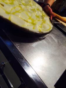 cospargere di sale e irrorare di olio