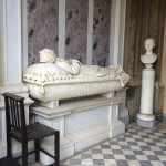 monumento funebre in marmo a siena