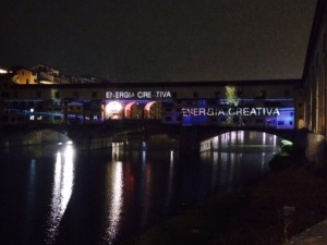 pontevecchio illuminato a Firenze