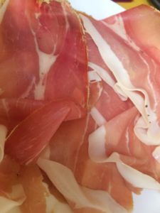 The best Tuscan ham, chi fa il prosciutto toscano più buono