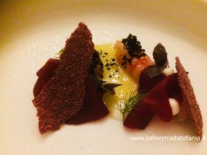 ricetta con gamberi viola e barbabietola