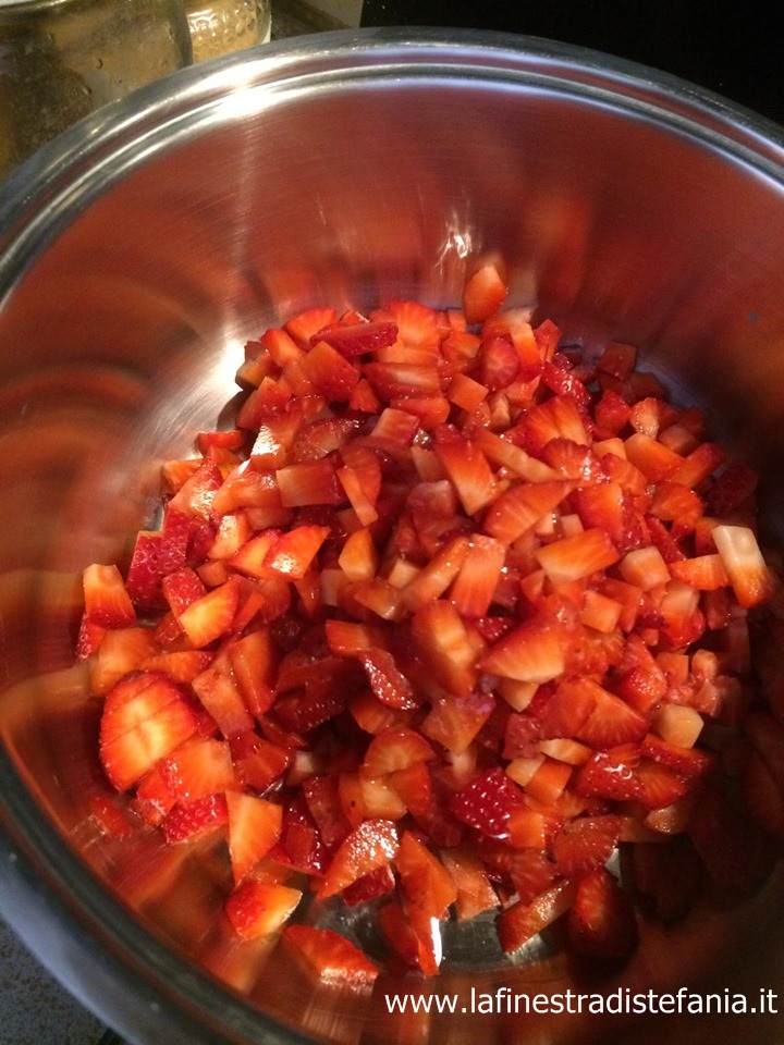 marmellata di fragole facile