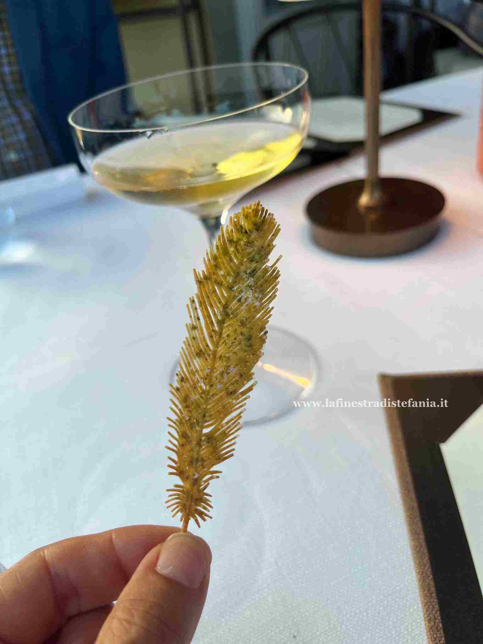 cracker con impasto al rosmarino