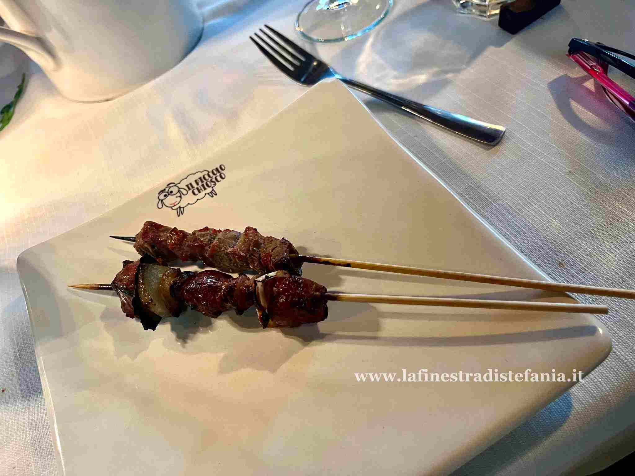 arrosticini di pecora e arrosticini di fegato